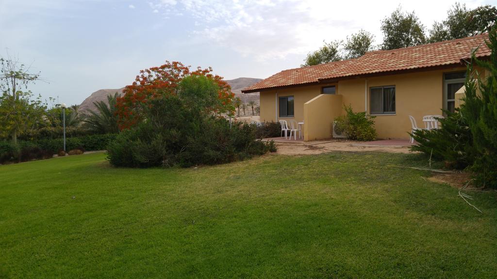 Almog Kibbutz Hotel Esterno foto