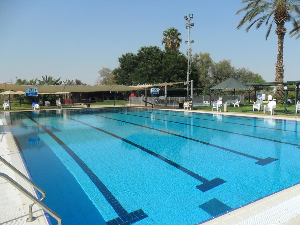 Almog Kibbutz Hotel Esterno foto